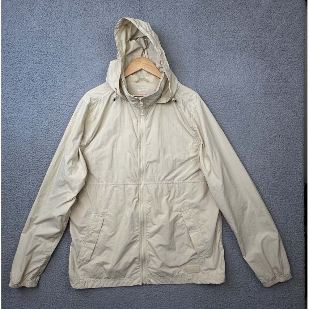 L.L. Bean Jacket Mens XL Tall Light Beige Hooded Windbreaker Nylon 512215